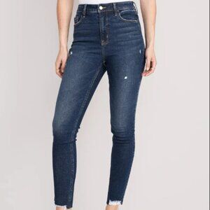 Old Navy Extra High-Waisted Rockstar 360° Stretch Super-Skinny Jeans